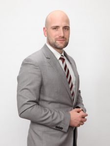 Read more about the article READING THE AIR<br>Urlich Fobian<br>6 March 2019